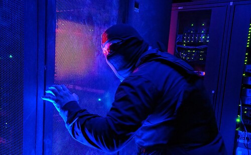 Bądź bezpieczny w sieci! SCAM